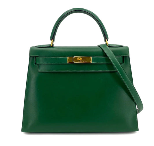 Krue is a vintage Hermès Kelly 28 Sellier Green Box Leather