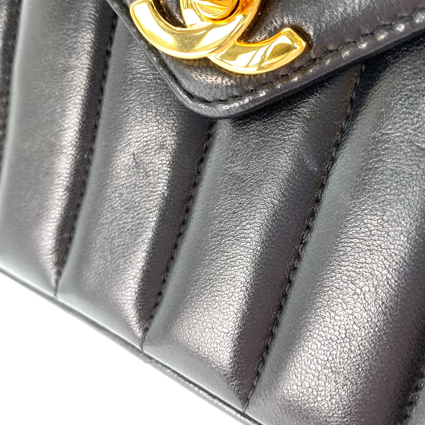 Jace, 2 Series Chevron Black Lambskin with seal and card