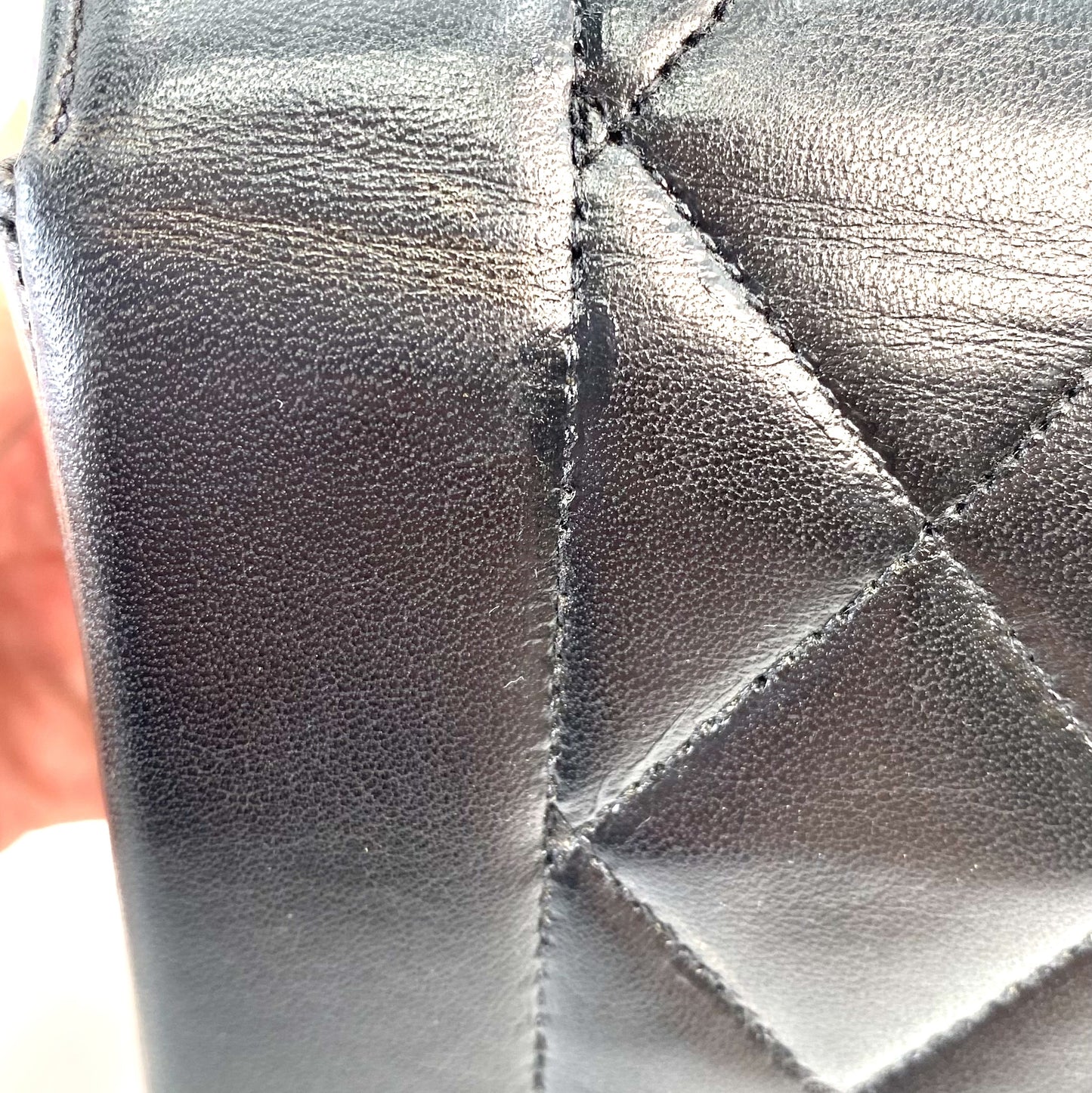 Jayden, 3 series small Diana black lambskin with seal and card