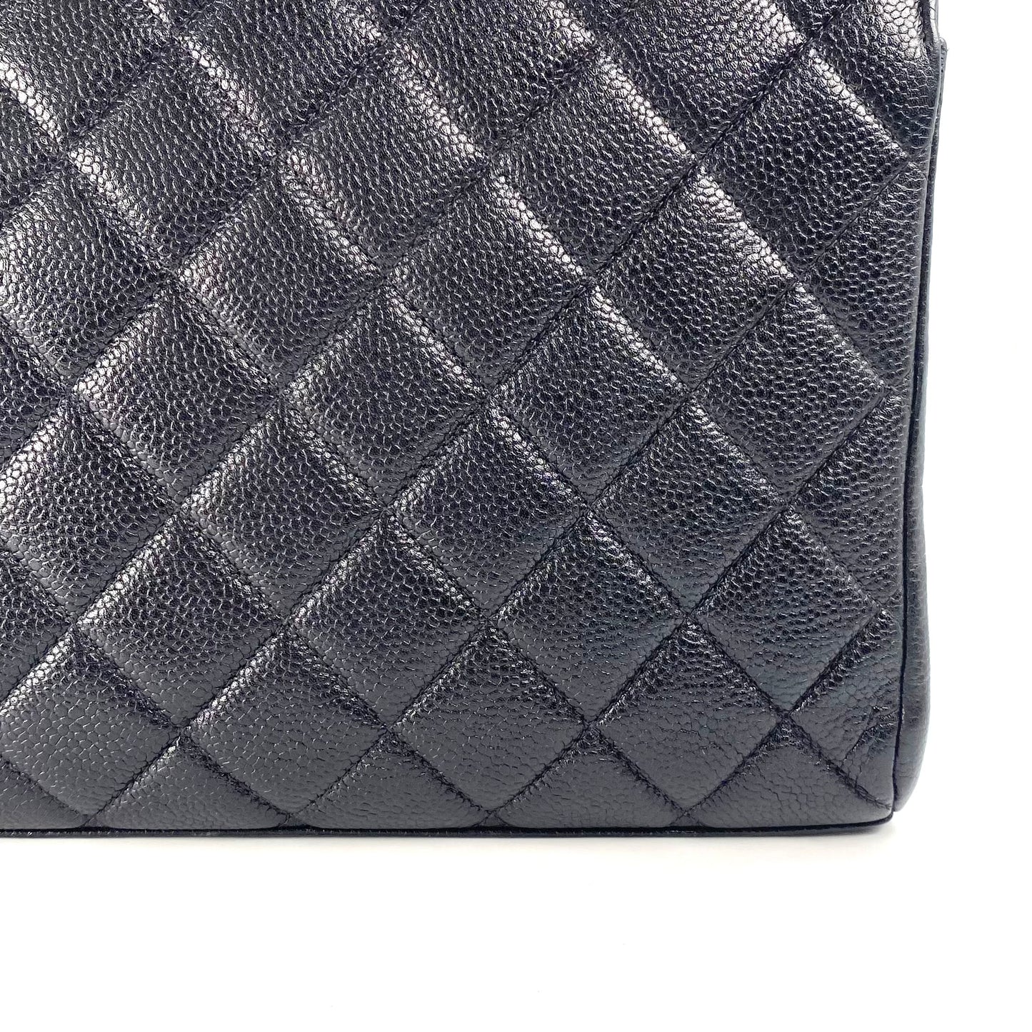 Nalani, 4 Series Kisslock Caviar Tote with seal and card