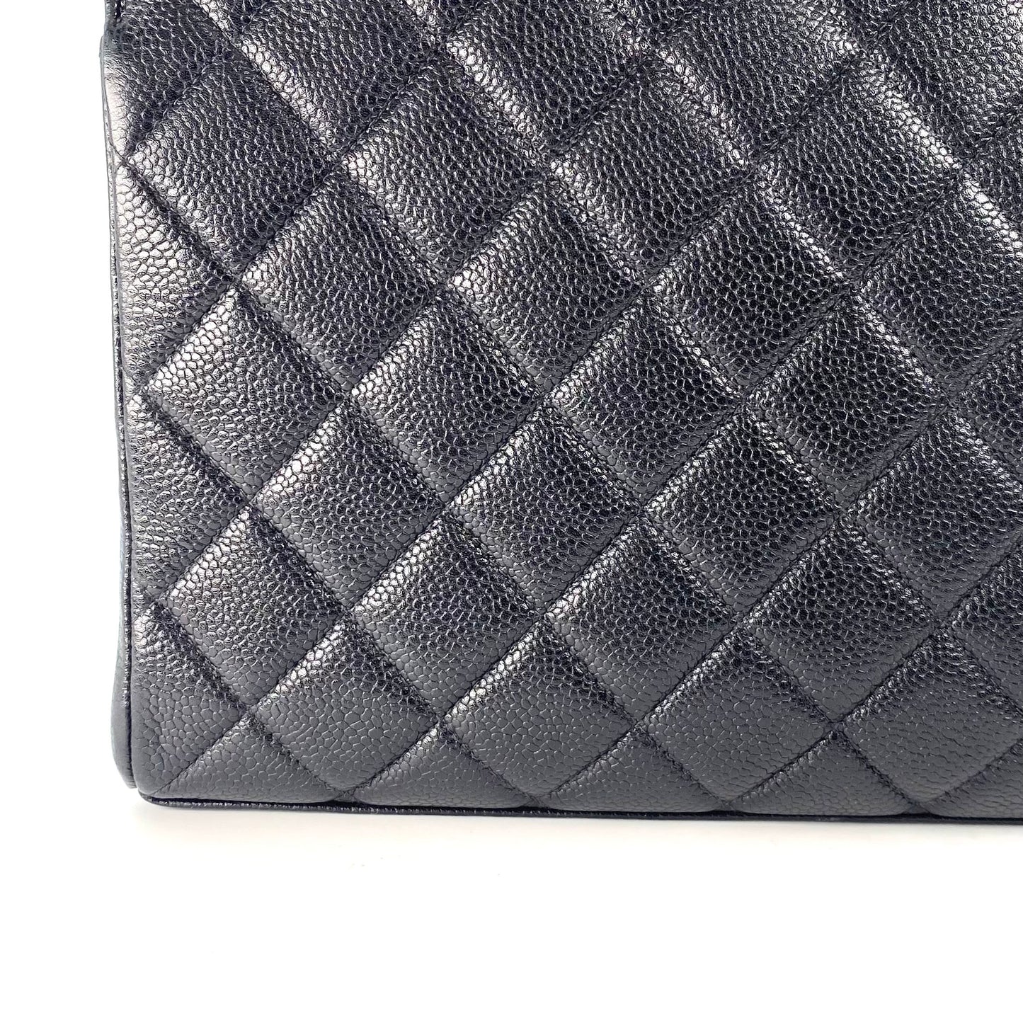 Nalani, 4 Series Kisslock Caviar Tote with seal and card
