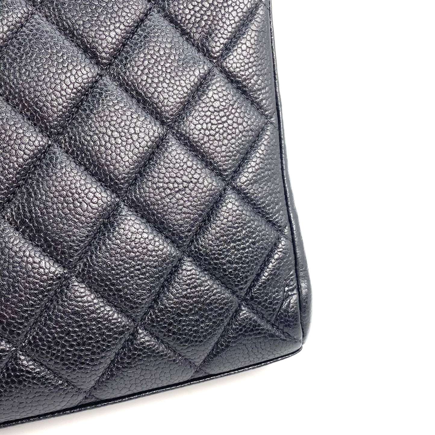 Nalani, 4 Series Kisslock Caviar Tote with seal and card