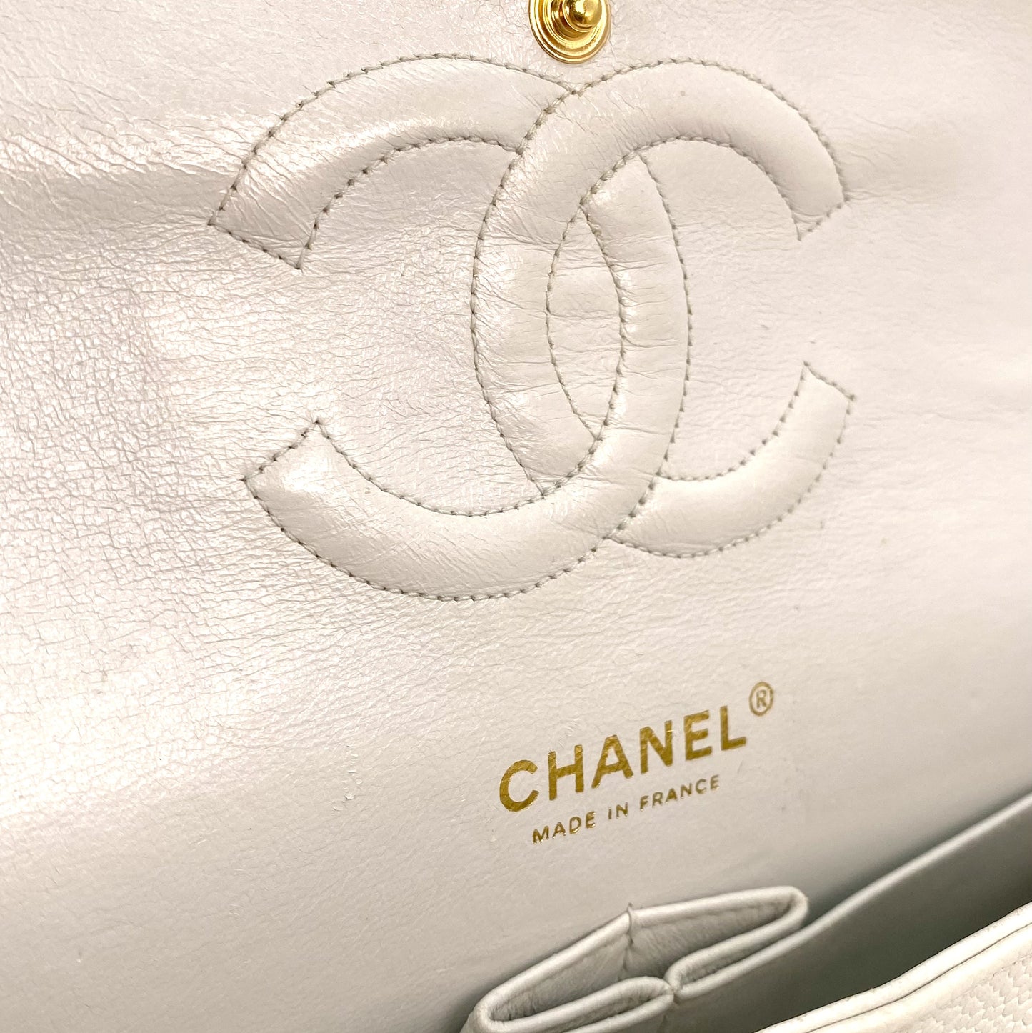 Zoya, 8 Series Medium Classic Flap Light White Caviar with seal only