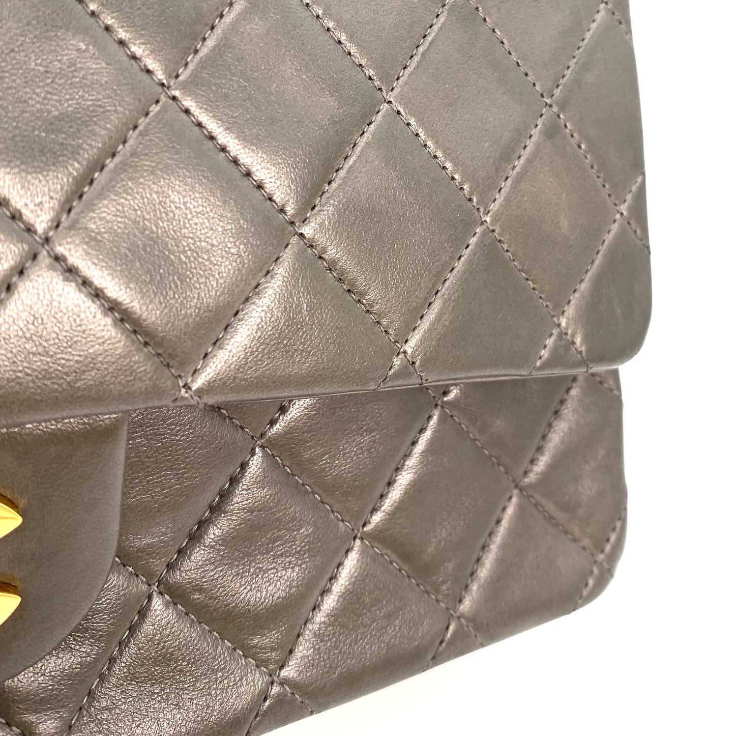 Samara, 3 Series Medium Classic Flap Grey Lambskin with seal and card