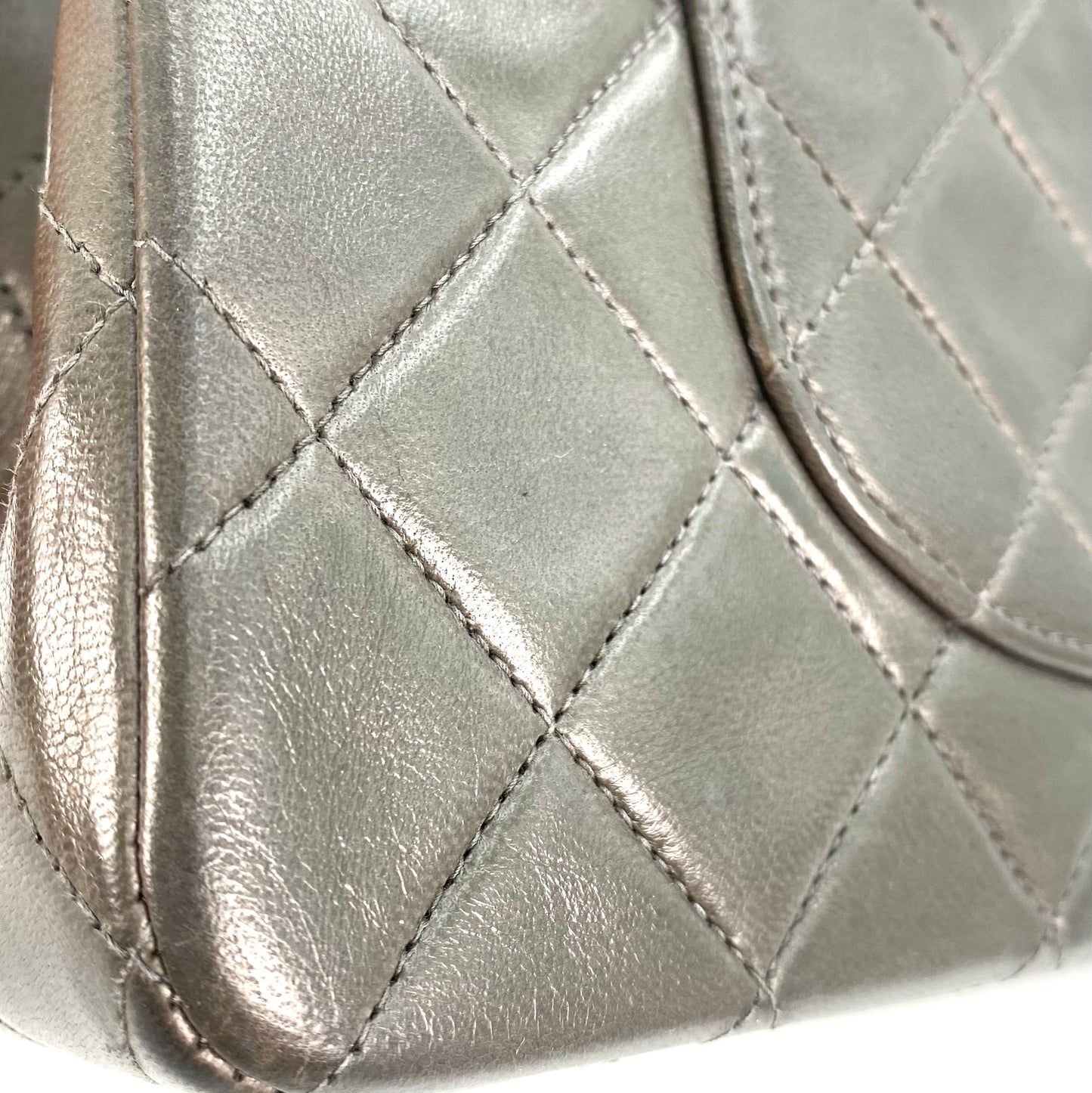 Samara, 3 Series Medium Classic Flap Grey Lambskin with seal and card