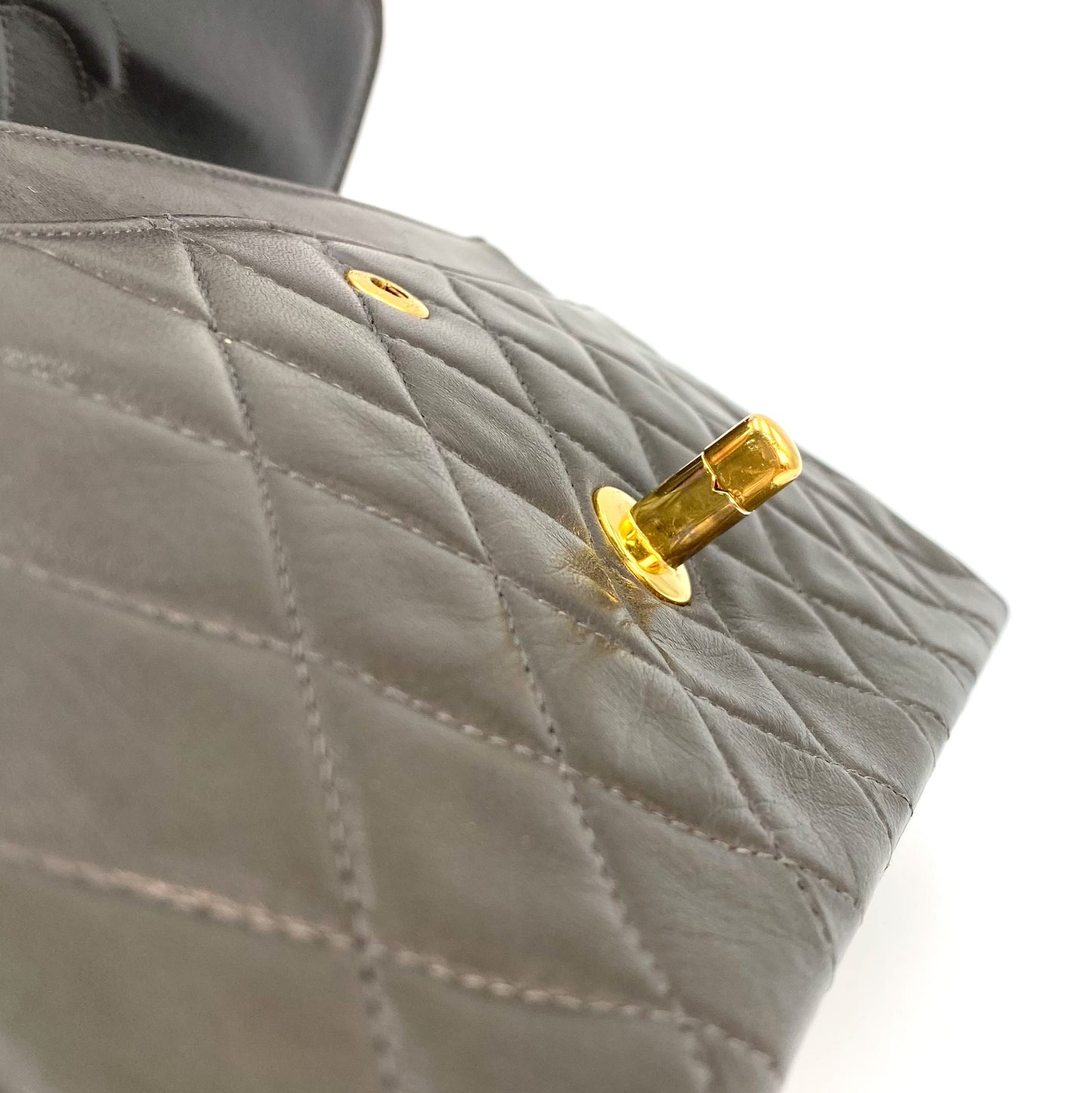 Samara, 3 Series Medium Classic Flap Grey Lambskin with seal and card