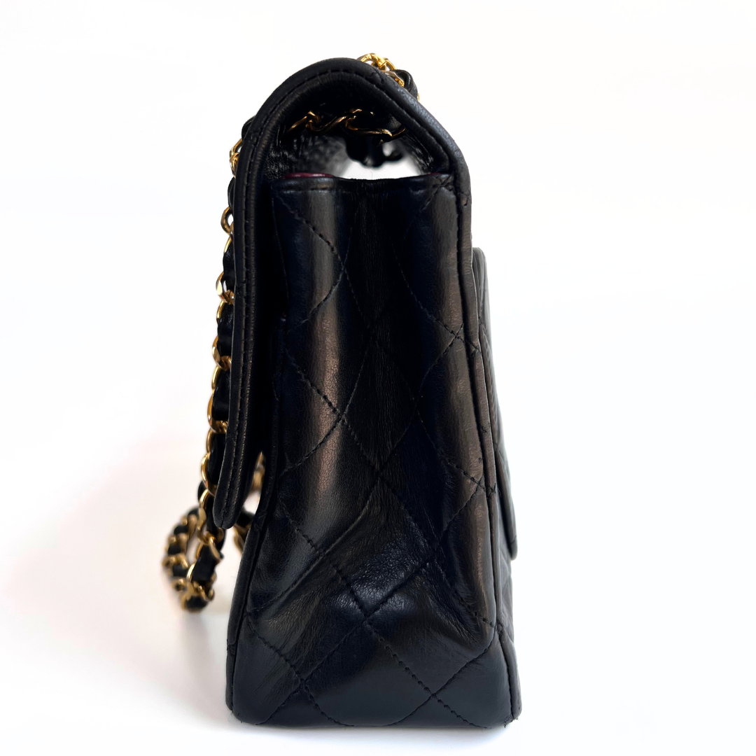 Elian, 1 Series Jumbo Flap Black Lambskin with Card Wallet with seal and card