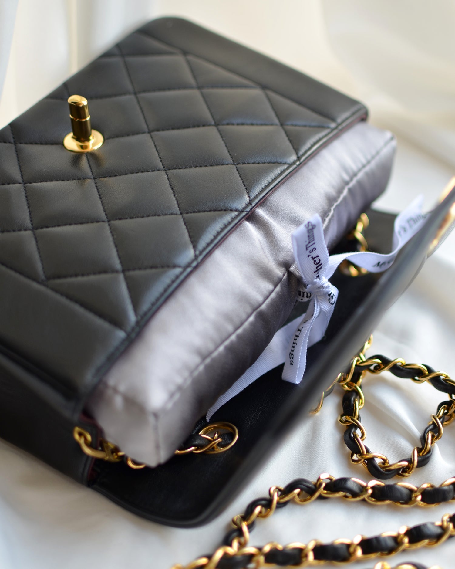 DETAILED REVIEW Chanel Diana VS Classic Flap  Vintage Chanel Double flap  bag VS Single flap 